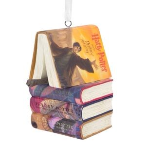Hallmark Harry Potter Stacked Books with Wand Christmas Ornament (NWT)